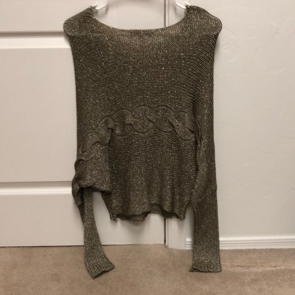 Gold sparkles sweater - Picture 2 of 3